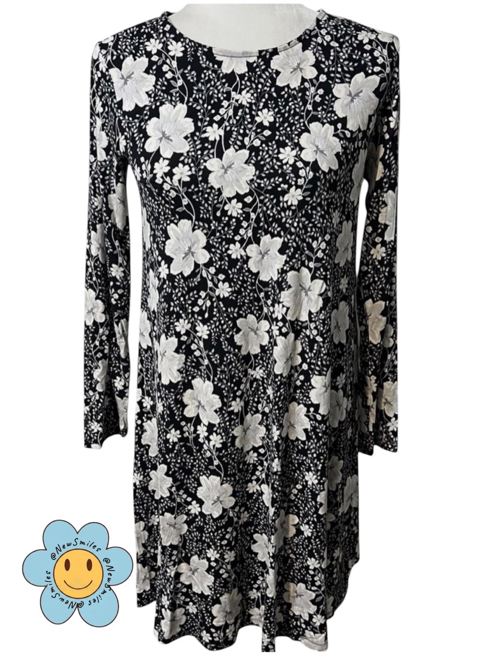 Old Navy ~ Jersey ~ A-Line Swing Dress ~Long Sleeves ~Very Soft ~Great Condition